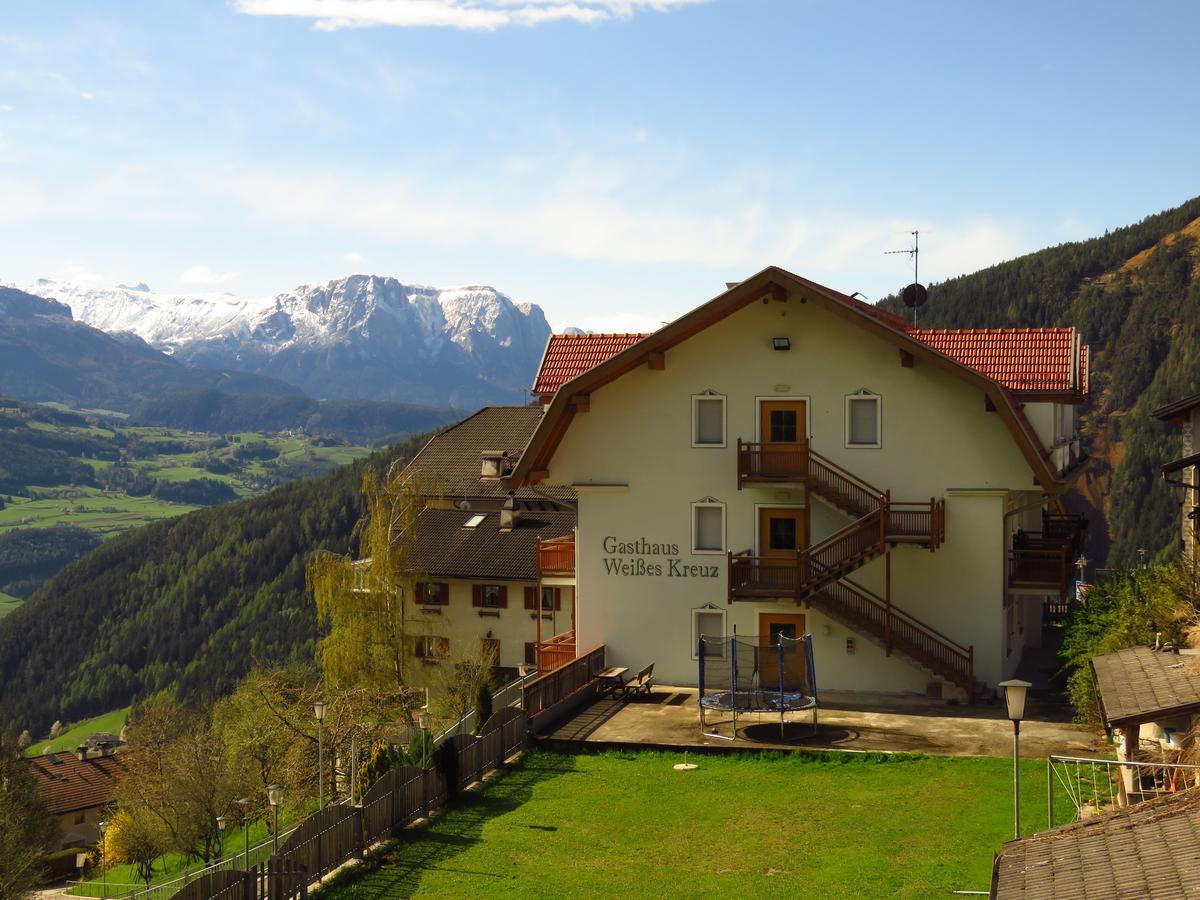 Gasthaus Zum Weissen Kreuz Lazfons Exteriör bild